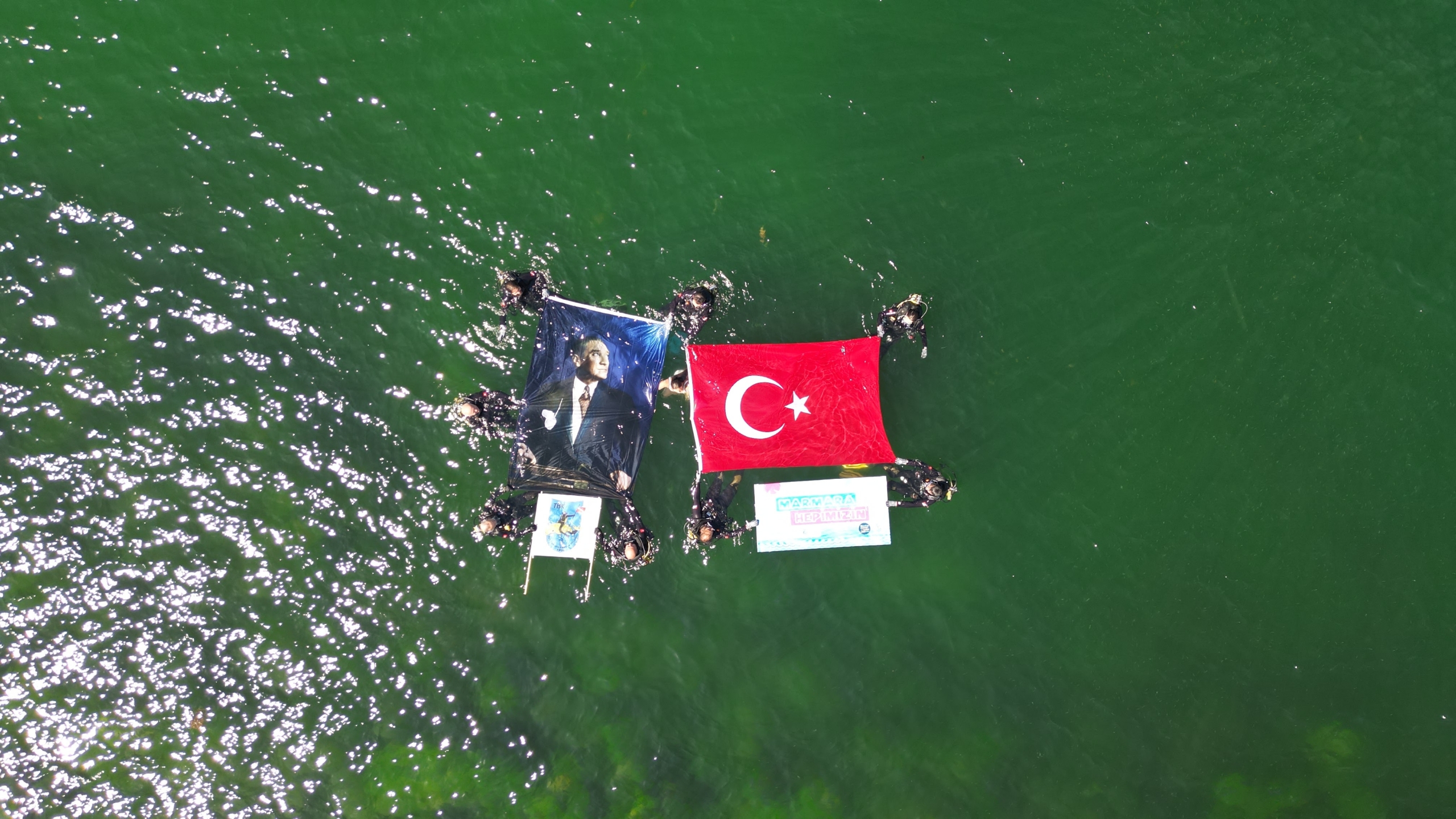 Marmara Denizi Günü Beşinci Yılında Tüm Bölgede Kutlandı: Deniz Suyu Sıcaklığına Dikkat Çekildi 6 Marmara Denizi Günü Beşinci Yılında Tüm Bölgede Kutlandı: Deniz Suyu Sıcaklığına Dikkat Çekildi