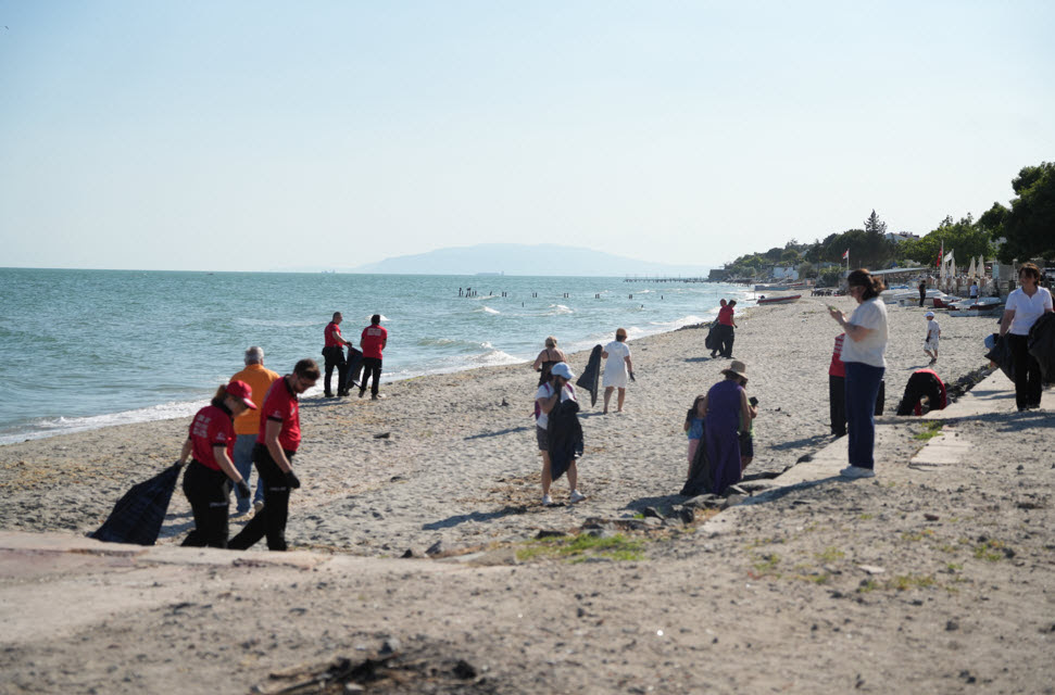 Marmara Denizi Günü Beşinci Yılında Tüm Bölgede Kutlandı: Deniz Suyu Sıcaklığına Dikkat Çekildi 4 Marmara Denizi Günü Beşinci Yılında Tüm Bölgede Kutlandı: Deniz Suyu Sıcaklığına Dikkat Çekildi