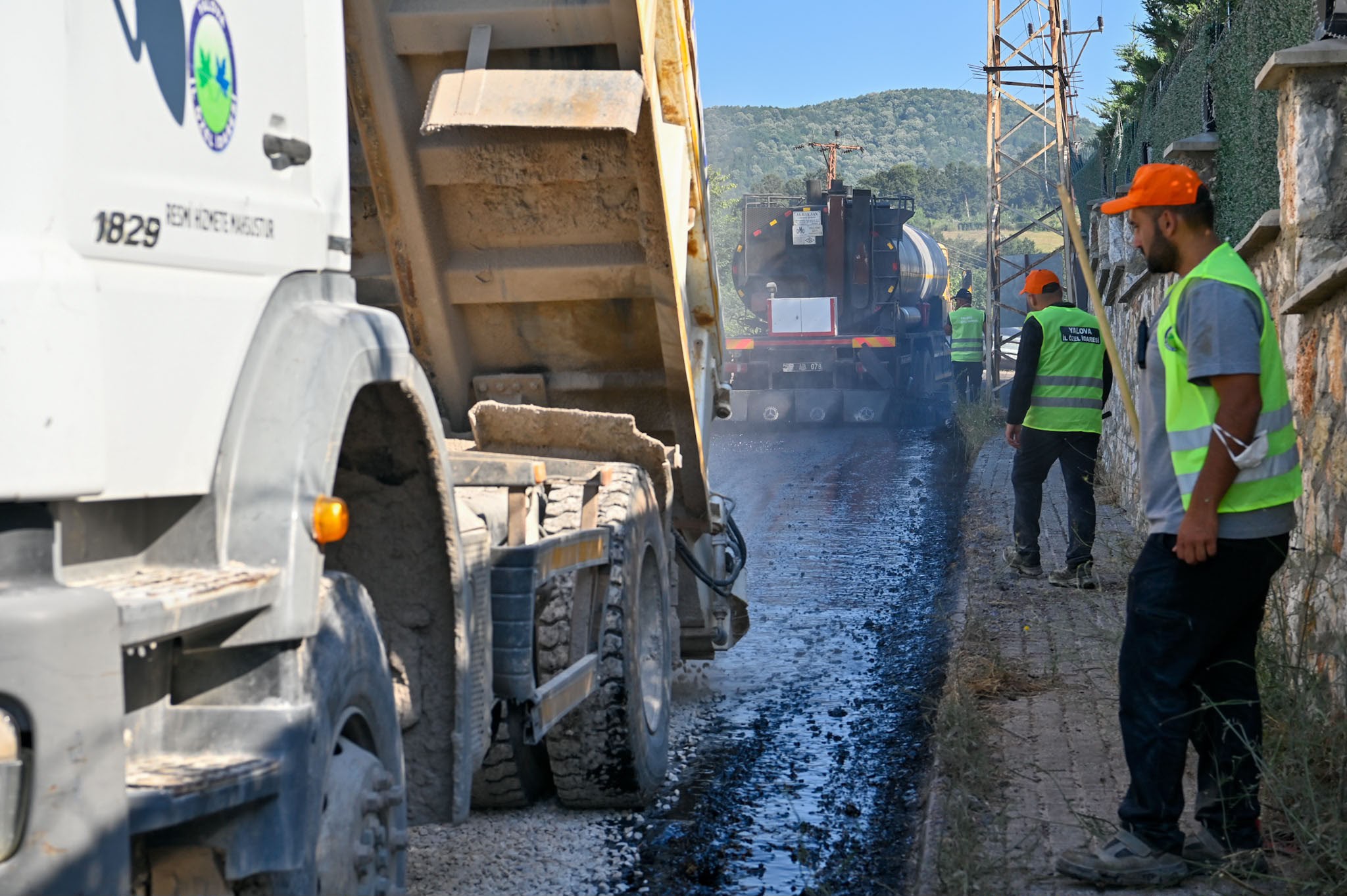 Yalova’da 2026 Yol Yapım Sezonu Başladı: İl Özel İdaresi 68 Noktada Çalışma Yürütecek 6 Yalova’da 2026 Yol Yapım Sezonu Başladı: İl Özel İdaresi 68 Noktada Çalışma Yürütecek