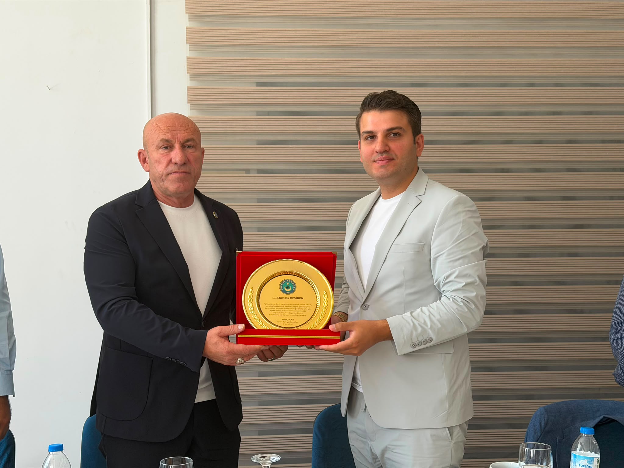 Yalova Kamu-Sen İl Başkanlığı’nda Devir Teslim: Sait Çolak Görevi Devraldı 4 Yalova Kamu-Sen İl Başkanlığı’nda Devir Teslim: Sait Çolak Görevi Devraldı