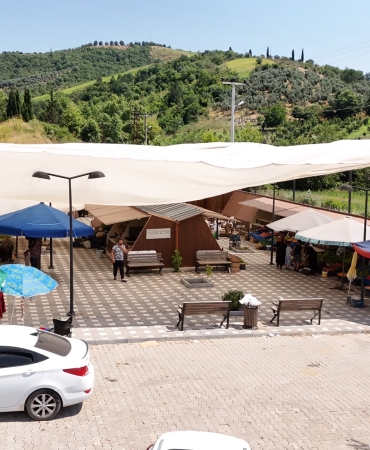 Şenköy Organik Köylü Pazarı’na Modern Gölgelendirme Sistemi: Üretici ve Vatandaşlar İçin Daha Konforlu Alışveriş Ortamı