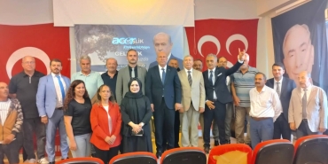 MHP Armutlu’da Güven Tazeledi: Yavuz Bayram Yeniden İlçe Başkanı Seçildi 105 MHP Armutlu’da Güven Tazeledi: Yavuz Bayram Yeniden İlçe Başkanı Seçildi