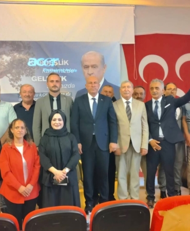 MHP Armutlu’da Güven Tazeledi: Yavuz Bayram Yeniden İlçe Başkanı Seçildi 8 MHP Armutlu’da Güven Tazeledi: Yavuz Bayram Yeniden İlçe Başkanı Seçildi