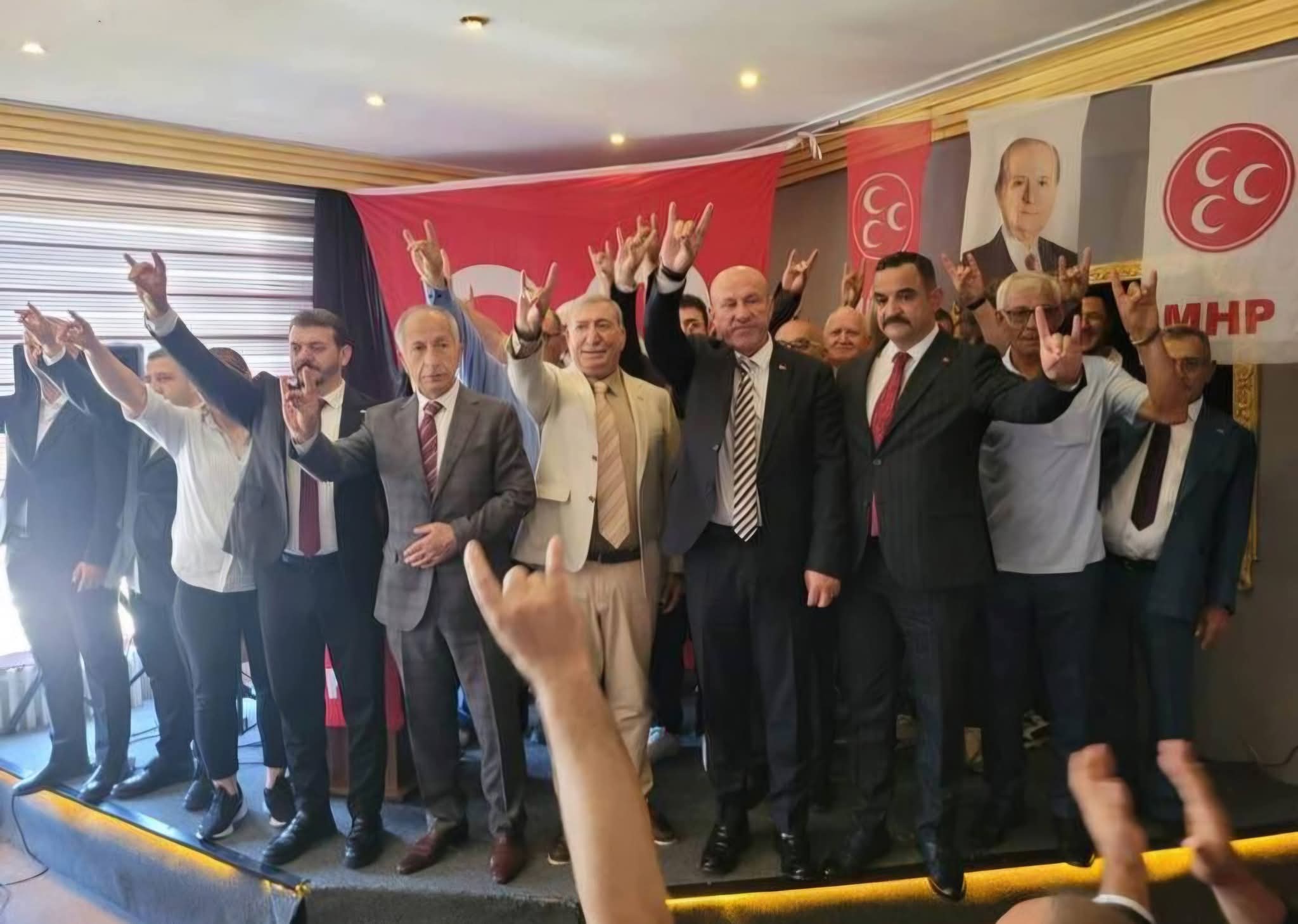 MHP TERMAL İLÇE KONGRESİNDE GÜVEN TAZELENDİ: SERKAN ERGEN YENİDEN BAŞKAN SEÇİLDİ 4 MHP TERMAL İLÇE KONGRESİNDE GÜVEN TAZELENDİ: SERKAN ERGEN YENİDEN BAŞKAN SEÇİLDİ