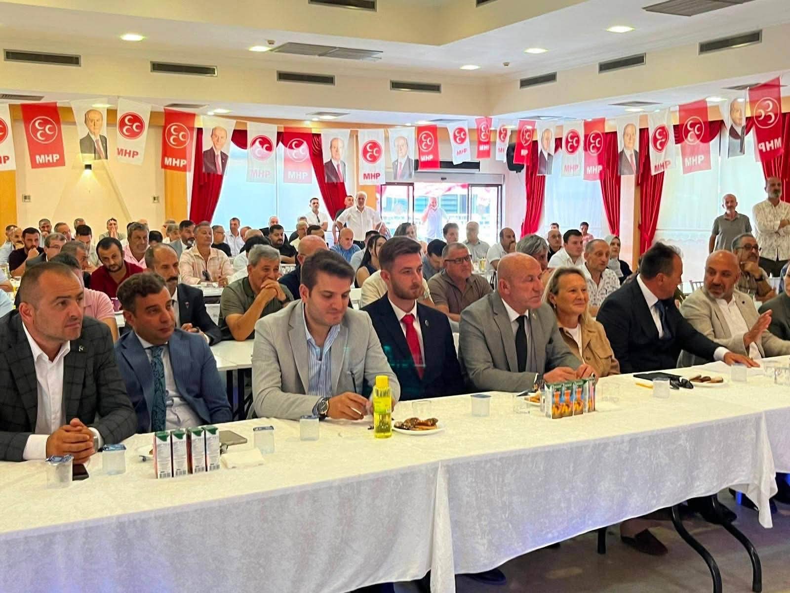 MHP Altınova İlçe Kongresi Tamamlandı: Ramazan Uysal Güven Tazeledi 10 MHP Altınova İlçe Kongresi Tamamlandı: Ramazan Uysal Güven Tazeledi