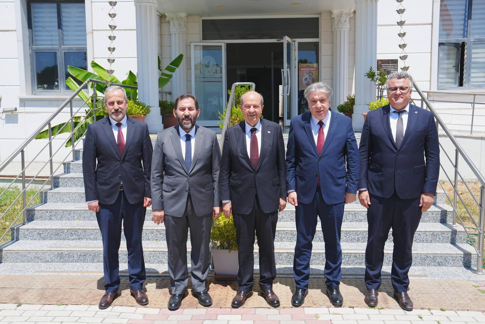 KKTC Cumhurbaşkanı Ersin Tatar Yalova’da: “Doğu Akdeniz’de Türk Varlığı ve KKTC’nin Stratejik Önemi” Programına Katıldı 1 KKTC Cumhurbaşkanı Ersin Tatar Yalova’da: “Doğu Akdeniz’de Türk Varlığı ve KKTC’nin Stratejik Önemi” Programına Katıldı