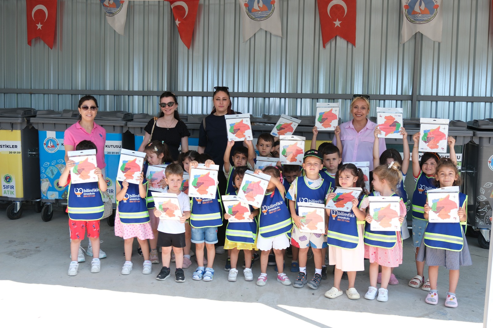 Minikler Sıfır Atık Merkezinde Çevre Bilinci Kazandı
