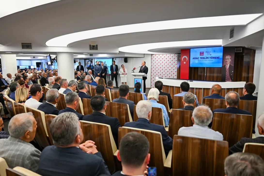 ÇİFTLİKKÖY BELEDİYESİ’NE TÜRKİYE BELEDİYELER BİRLİĞİ’NDEN VİDANJÖR HİBESİ: ARAÇ FİLOSU GÜÇLENİYOR 8 ÇİFTLİKKÖY BELEDİYESİ’NE TÜRKİYE BELEDİYELER BİRLİĞİ’NDEN VİDANJÖR HİBESİ: ARAÇ FİLOSU GÜÇLENİYOR