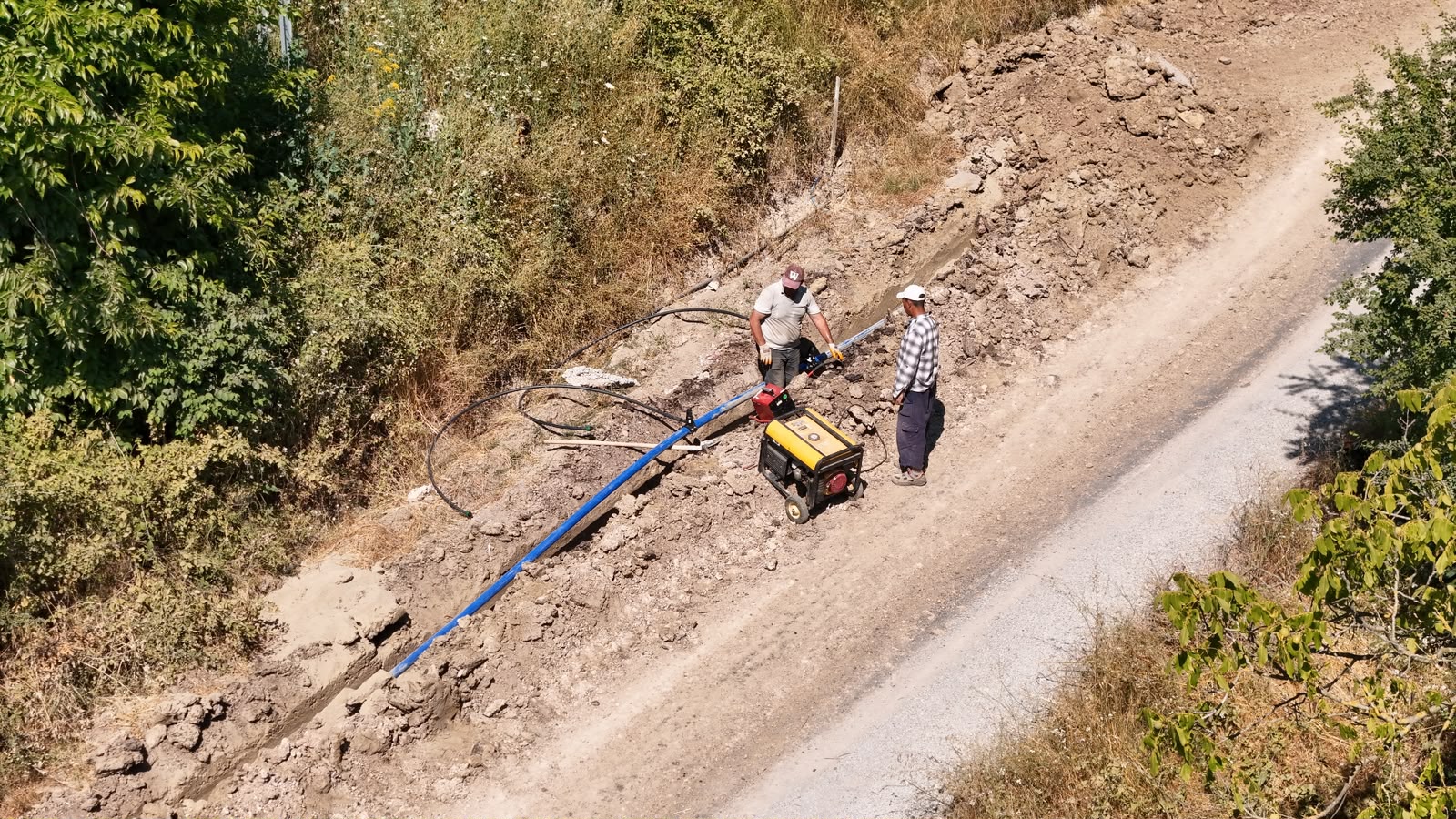 Aktoprak Köyü’nde İçme Suyu Altyapısı Yenileniyor: 3 Kilometrelik Şebeke ve 100 m³ Su Deposu 4 Aktoprak Köyü’nde İçme Suyu Altyapısı Yenileniyor: 3 Kilometrelik Şebeke ve 100 m³ Su Deposu