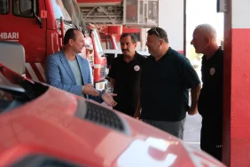 Başkan Adil Yele, Çiftlikköy İtfaiyesi’ni Ziyaret Etti: “İtfaiyecilerimizin Yanındayız” 9 Başkan Adil Yele, Çiftlikköy İtfaiyesi’ni Ziyaret Etti: “İtfaiyecilerimizin Yanındayız”