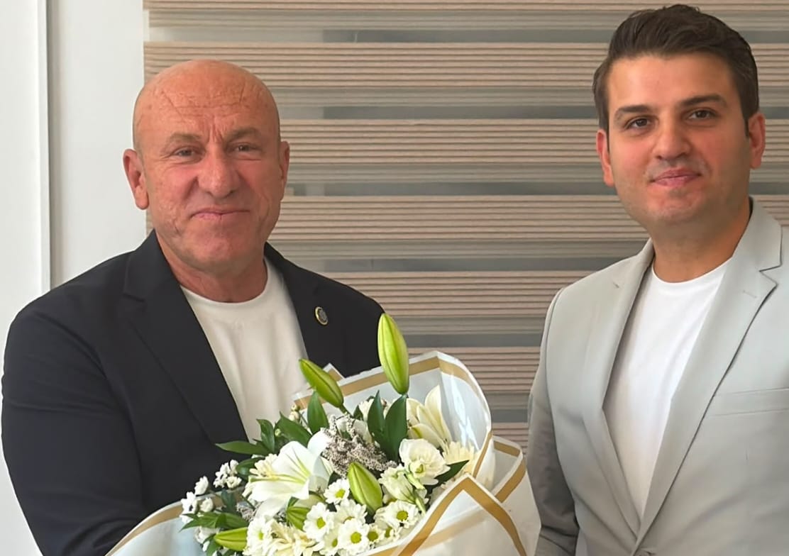 Yalova Kamu-Sen İl Başkanlığı’nda Devir Teslim: Sait Çolak Görevi Devraldı 9 Yalova Kamu-Sen İl Başkanlığı’nda Devir Teslim: Sait Çolak Görevi Devraldı