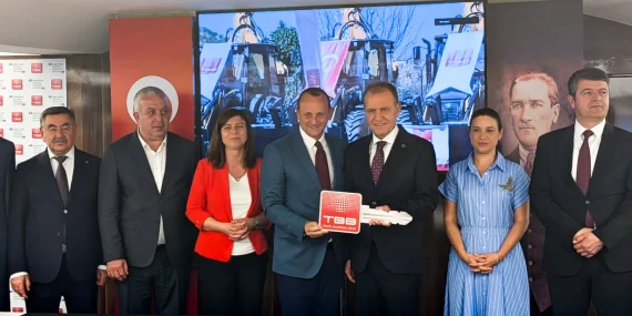 ÇİFTLİKKÖY BELEDİYESİ’NE TÜRKİYE BELEDİYELER BİRLİĞİ’NDEN VİDANJÖR HİBESİ: ARAÇ FİLOSU GÜÇLENİYOR 13 ÇİFTLİKKÖY BELEDİYESİ’NE TÜRKİYE BELEDİYELER BİRLİĞİ’NDEN VİDANJÖR HİBESİ: ARAÇ FİLOSU GÜÇLENİYOR
