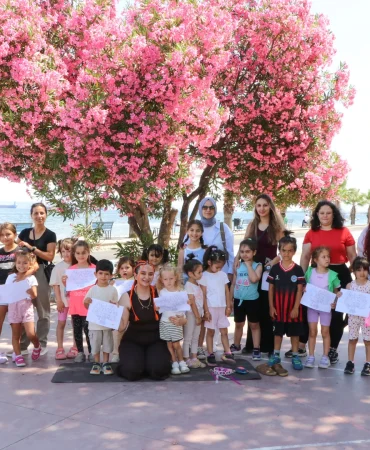 Çiftlikköy’de Minikler Yoga ile Buluştu 5 Çiftlikköy’de Minikler Yoga ile Buluştu