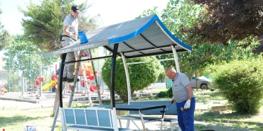 Çiftlikköy’de Parklar ve Kent Mobilyaları Yenileniyor 4 Çiftlikköy’de Parklar ve Kent Mobilyaları Yenileniyor