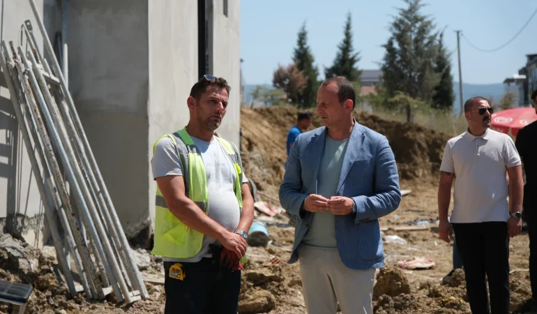 Başkan Yele, Bayraktepe Su Deposu’ndaki Çalışmaları Yerinde İnceledi 1 Başkan Yele, Bayraktepe Su Deposu’ndaki Çalışmaları Yerinde İnceledi