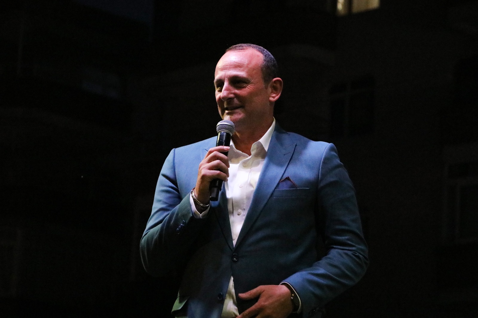 Çiftlikköy’de Kafkas Halk Dansları Festivali Coşkusu: Kafkas Şöleni Renkli Gösterilerle Sona Erdi 7 Çiftlikköy’de Kafkas Halk Dansları Festivali Coşkusu: Kafkas Şöleni Renkli Gösterilerle Sona Erdi