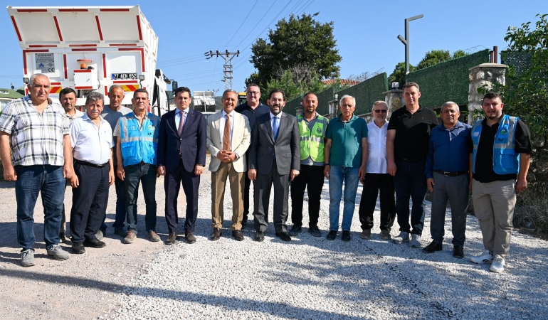 Yalova’da 2026 Yol Yapım Sezonu Başladı: İl Özel İdaresi 68 Noktada Çalışma Yürütecek 6 Yalova’da 2026 Yol Yapım Sezonu Başladı: İl Özel İdaresi 68 Noktada Çalışma Yürütecek