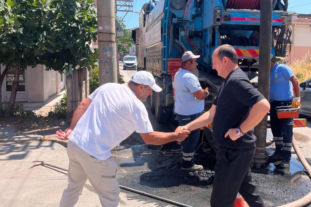 Çiftlikköy’de Kanalizasyon Hatlarına Yaz Bakımı: İSKİ Desteğiyle Kapsamlı Temizlik Seferberliği
