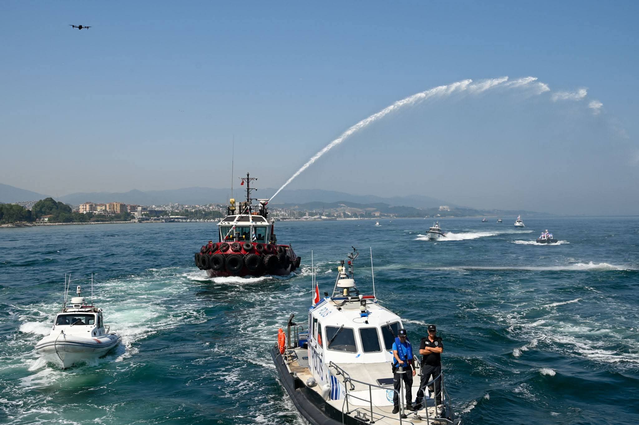 Yalova’da 1 Temmuz Denizcilik ve Kabotaj Bayramı Coşkusu: İl Sağlık Müdürü Kaşıkcı Resmi Törene Katıldı 5 Yalova’da 1 Temmuz Denizcilik ve Kabotaj Bayramı Coşkusu: İl Sağlık Müdürü Kaşıkcı Resmi Törene Katıldı