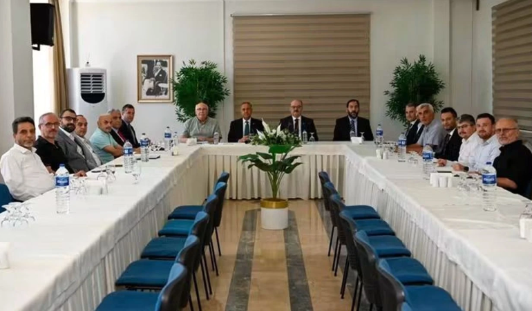 Yalova’da Eğitime Destek Platformu Haziran Ayı Toplantısı Geniş Katılımla Gerçekleştirildi 6 Yalova’da Eğitime Destek Platformu Haziran Ayı Toplantısı Geniş Katılımla Gerçekleştirildi