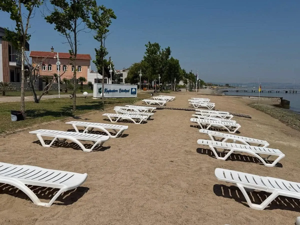 Kaytazdere’de Çifte Mavi Bayrak Gururu: Saraycık ve Saralkent Halk Plajları 2026’da da Tescillendi 6 Kaytazdere’de Çifte Mavi Bayrak Gururu: Saraycık ve Saralkent Halk Plajları 2026’da da Tescillendi