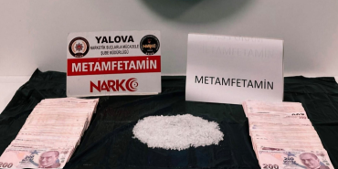 Yalova’da Narkotik Operasyonu: 9 Şüpheli Yakalandı, 3 Kişi Tutuklandı 6 Yalova’da Narkotik Operasyonu: 9 Şüpheli Yakalandı, 3 Kişi Tutuklandı