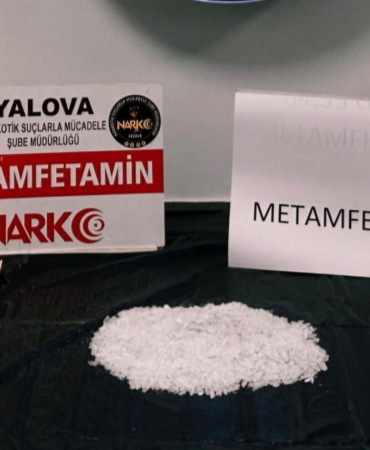 Yalova’da Narkotik Operasyonu: 9 Şüpheli Yakalandı, 3 Kişi Tutuklandı 8 Yalova’da Narkotik Operasyonu: 9 Şüpheli Yakalandı, 3 Kişi Tutuklandı