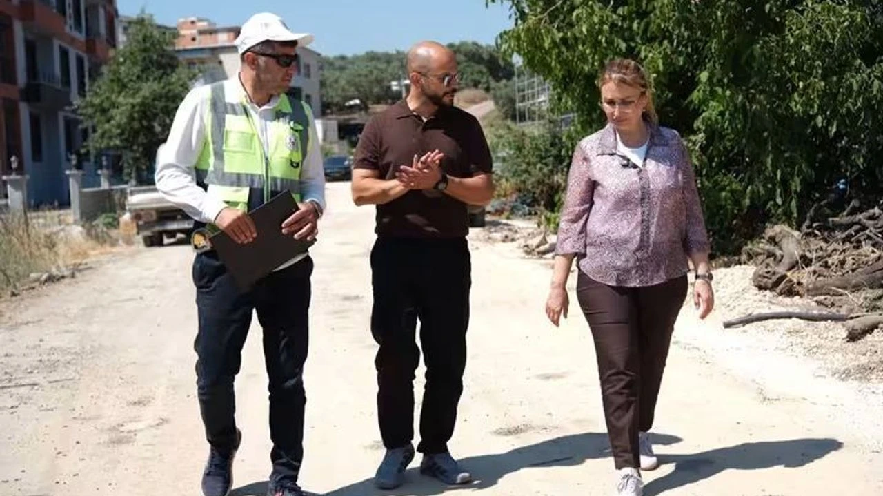 Altınova’da Altyapı Seferberliği: Başkan Yasemin Fazlaca 2026’yı “Altyapı Yılı” İlan Etti 4 Altınova’da Altyapı Seferberliği: Başkan Yasemin Fazlaca 2026’yı “Altyapı Yılı” İlan Etti