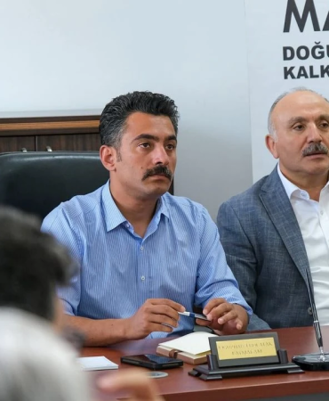 Çınarcık’ın Kalkınma Projeleri MARKA Toplantısında Değerlendirildi: Yeni Yatırım ve İş Birliği Fırsatları Masaya Yatırıldı 8 Çınarcık’ın Kalkınma Projeleri MARKA Toplantısında Değerlendirildi: Yeni Yatırım ve İş Birliği Fırsatları Masaya Yatırıldı