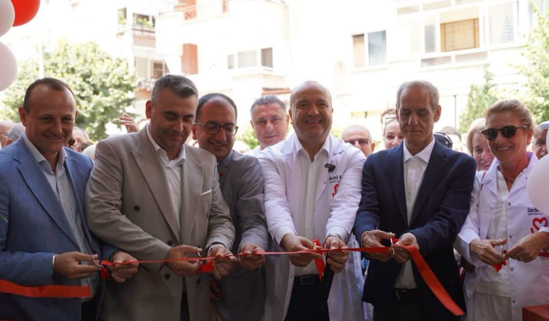 Çınarcık Kent Lokantası Hizmete Girdi: Sosyal Belediyecilikte Yeni Dönem Başladı 6 Çınarcık Kent Lokantası Hizmete Girdi: Sosyal Belediyecilikte Yeni Dönem Başladı