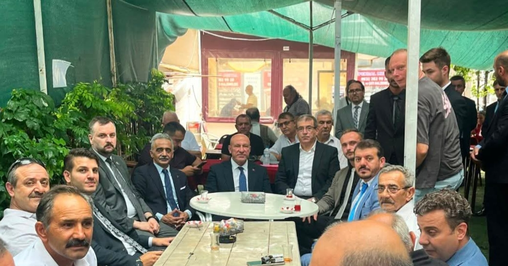 MHP Armutlu’da Güven Tazeledi: Yavuz Bayram Yeniden İlçe Başkanı Seçildi