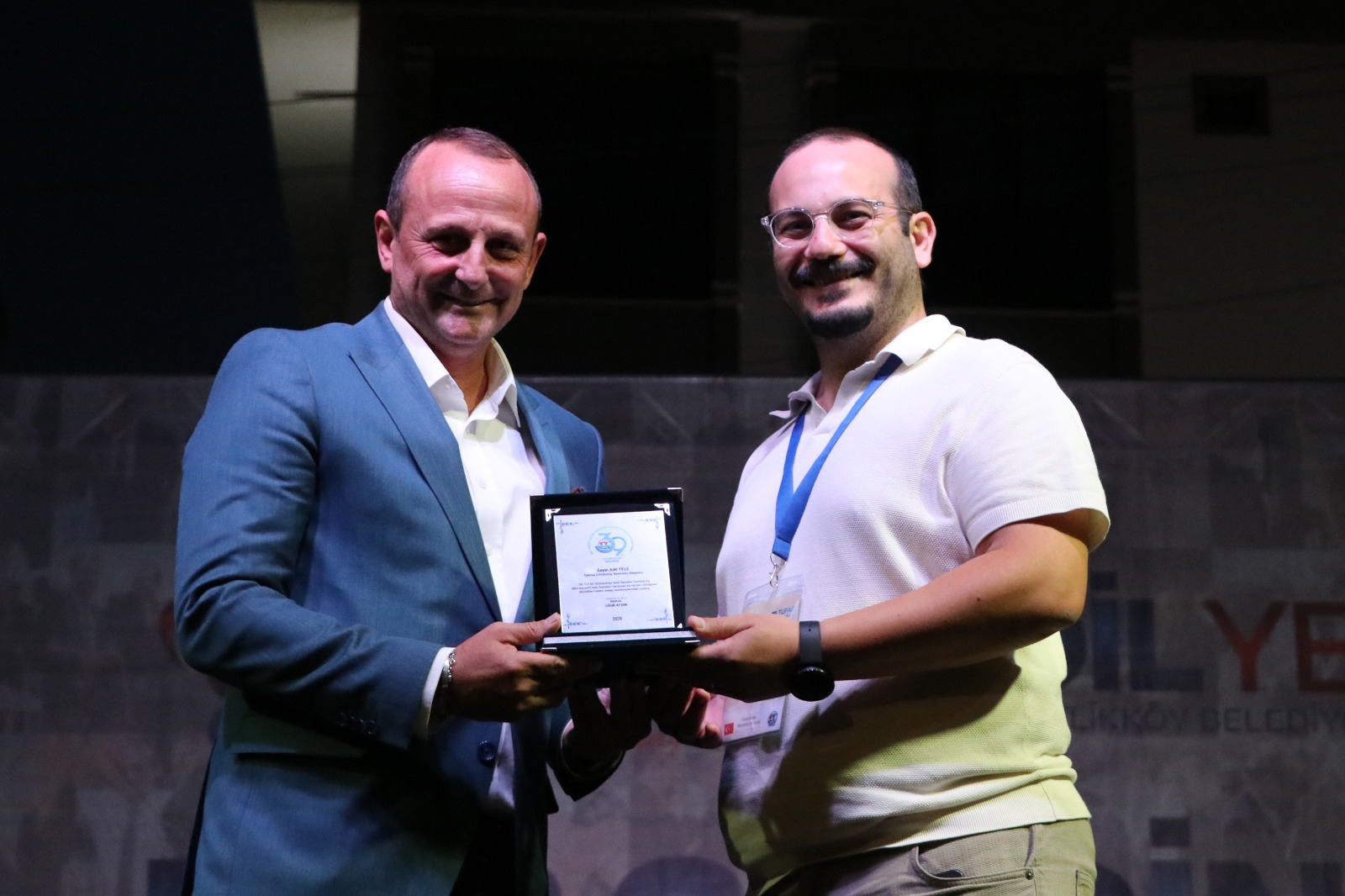 Çiftlikköy’de Kafkas Halk Dansları Festivali Coşkusu: Kafkas Şöleni Renkli Gösterilerle Sona Erdi 11 Çiftlikköy’de Kafkas Halk Dansları Festivali Coşkusu: Kafkas Şöleni Renkli Gösterilerle Sona Erdi