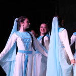 Çiftlikköy’de Kafkas Halk Dansları Festivali Coşkusu: Kafkas Şöleni Renkli Gösterilerle Sona Erdi 12 Çiftlikköy’de Kafkas Halk Dansları Festivali Coşkusu: Kafkas Şöleni Renkli Gösterilerle Sona Erdi