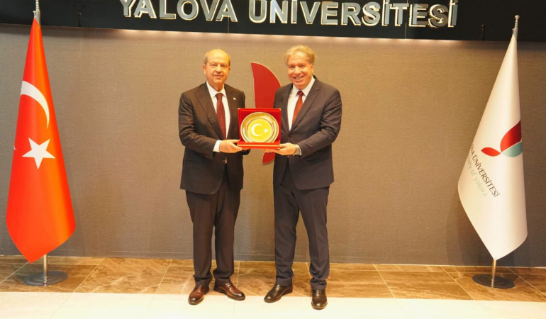 KKTC Cumhurbaşkanı Ersin Tatar Yalova’da: “Doğu Akdeniz’de Türk Varlığı ve KKTC’nin Stratejik Önemi” Programına Katıldı 1 KKTC Cumhurbaşkanı Ersin Tatar Yalova’da: “Doğu Akdeniz’de Türk Varlığı ve KKTC’nin Stratejik Önemi” Programına Katıldı
