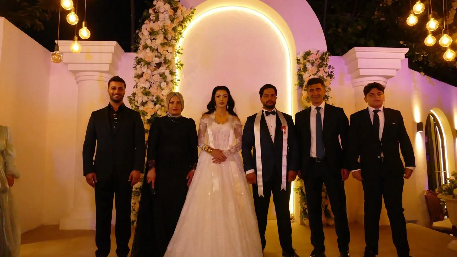 Merve Tuma ve Can Tutuğ Dünyaevine Girdi: Yalova’da Bin Kişilik Muhteşem Düğün