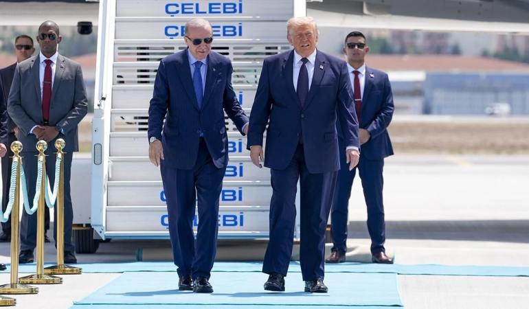 Trump Ankara'da: Erdoğan ile Kritik Zirve! Türkiye-ABD İlişkilerinde Yeni Dönem Mesajı