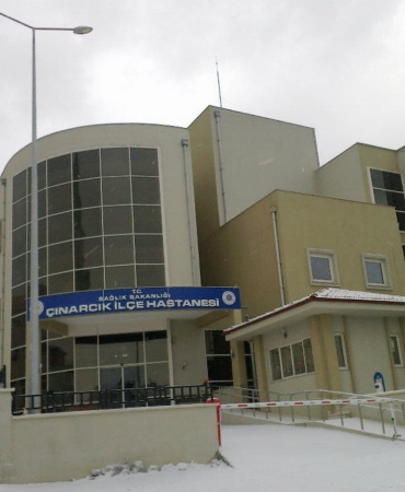 Çınarcık Devlet Hastanesi’nde Bilgisayarlı Tomografi Hizmeti Başladı: Tanı ve Tedavi Süreçlerinde Yeni Dönem 3 Çınarcık Devlet Hastanesi’nde Bilgisayarlı Tomografi Hizmeti Başladı: Tanı ve Tedavi Süreçlerinde Yeni Dönem
