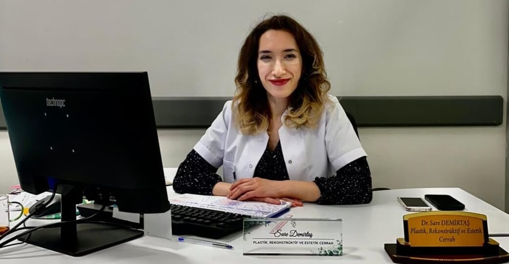 Yalova Eğitim ve Araştırma Hastanesi’nde Başarılı Blefaroplasti Operasyonu: 4 Yalova Eğitim ve Araştırma Hastanesi’nde Başarılı Blefaroplasti Operasyonu: