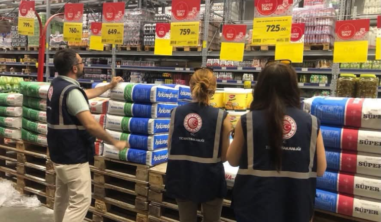 Yalova’da Haziran Ayında 13 Bini Aşkın Ürün Denetlendi: Haksız Fiyat ve Etiket İhlallerine Geçit Yok 6 Yalova’da Haziran Ayında 13 Bini Aşkın Ürün Denetlendi: Haksız Fiyat ve Etiket İhlallerine Geçit Yok