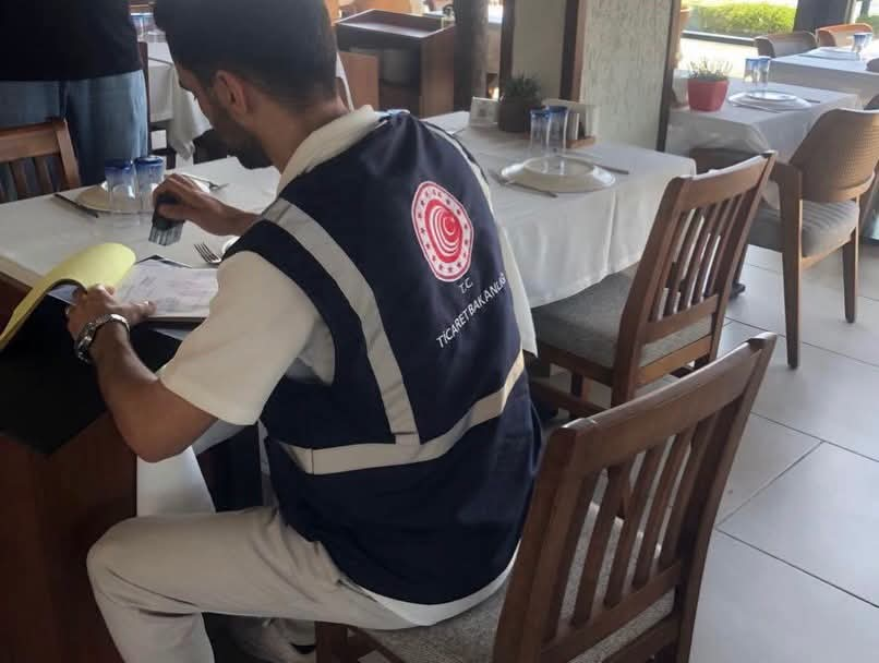 Yalova’da Haziran Ayında 13 Bini Aşkın Ürün Denetlendi: Haksız Fiyat ve Etiket İhlallerine Geçit Yok 4 Yalova’da Haziran Ayında 13 Bini Aşkın Ürün Denetlendi: Haksız Fiyat ve Etiket İhlallerine Geçit Yok
