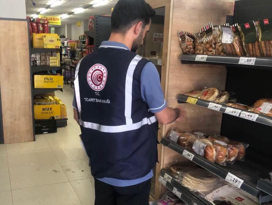 Yalova’da Haziran Ayında 13 Bini Aşkın Ürün Denetlendi: Haksız Fiyat ve Etiket İhlallerine Geçit Yok 5 Yalova’da Haziran Ayında 13 Bini Aşkın Ürün Denetlendi: Haksız Fiyat ve Etiket İhlallerine Geçit Yok