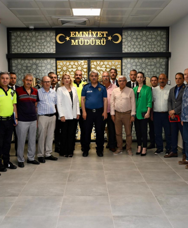 Yalova’da Güvenlik Masaya Yatırıldı: İl Emniyet Müdürü Yılmaz Delen Muhtarlarla Bir Araya Geldi