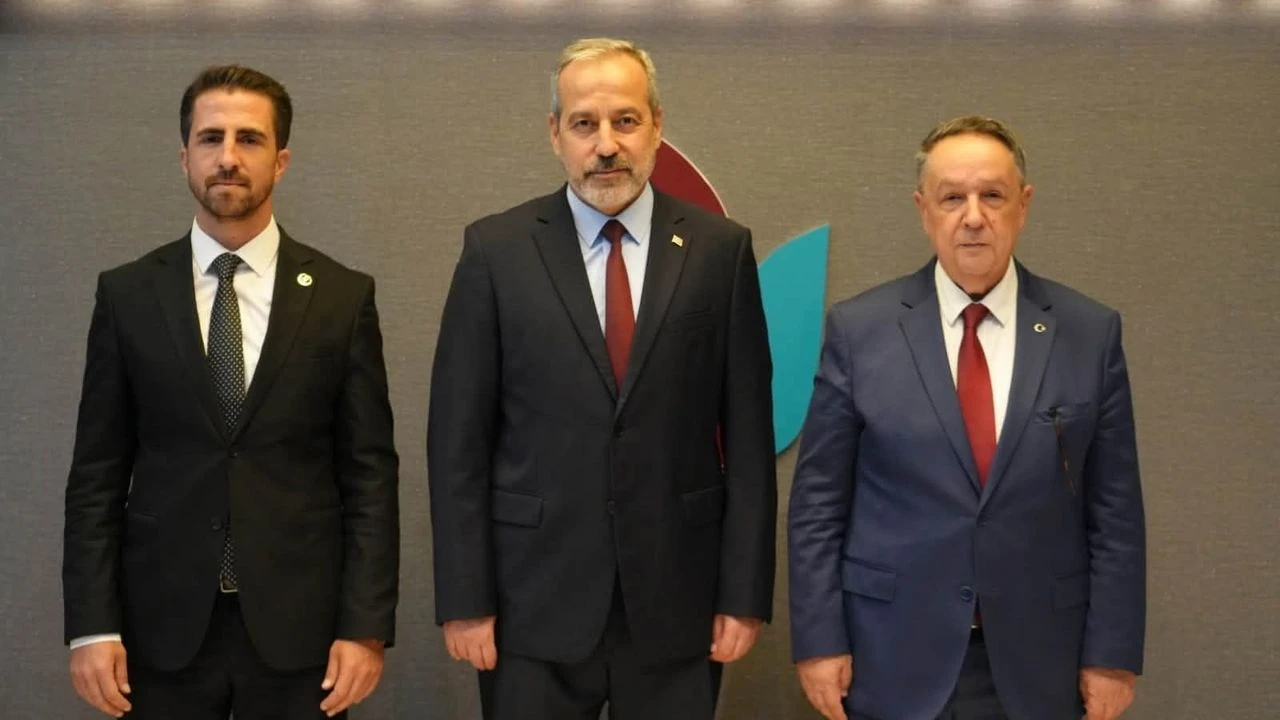 BBP Genel Başkan Yardımcısı Ekrem Alfatlı ve İl Başkanı Talha Vural’dan Yalova Üniversitesi’ne Ziyaret 4 BBP Genel Başkan Yardımcısı Ekrem Alfatlı ve İl Başkanı Talha Vural’dan Yalova Üniversitesi’ne Ziyaret