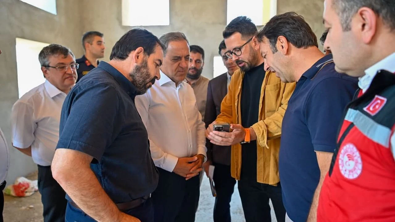 Yukarı Ayazma Köyü’ndeki Tarihi Cami Restorasyonla Yeniden Hayat Buluyor: Aliya İzzetbegoviç Camii Olarak Hizmete Açılacak