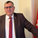 Yalova Güç Birliği Federasyonu’ndan 15 Temmuz’da Vatandaşlara Ekmek Arası Kavurma İkramı 25 Yalova Güç Birliği Federasyonu’ndan 15 Temmuz’da Vatandaşlara Ekmek Arası Kavurma İkramı