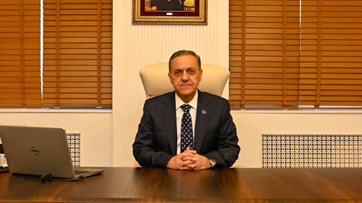 Yalova Valisi Dr. Ahmet Hamdi Usta’dan 15 Temmuz Mesajı: “İrade Bizim, Zafer Bizim”