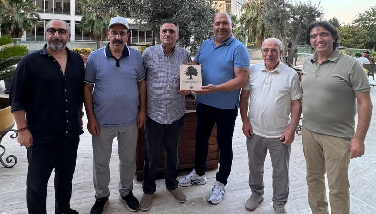 Hamdi Ulukaya, Mahmut Ulukaya ve Recep Cemil Tanguroğlu’na ORÇEM’den Onur ve Dayanışma Plaketi 4 Orman ve Çevre Muhafızları Derneği’nden Anlamlı Vefa Projesi: Dişbudak Ağacından Özel Plaketlerle Doğa Dostlarına Teşekkür