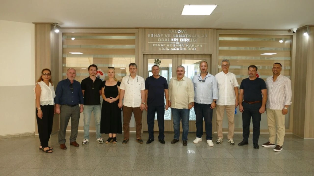 Yalova Gazeteciler Cemiyeti’nden YESOB Başkanı Mustafa Bozkurt’a Ziyaret: “Doğru Habercilik ve Meslek Yasası” Gündemde