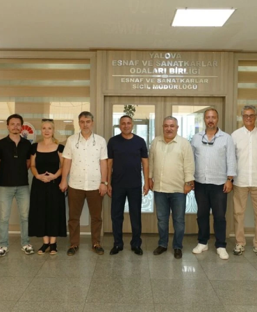 Yalova Gazeteciler Cemiyeti’nden YESOB Başkanı Mustafa Bozkurt’a Ziyaret: “Doğru Habercilik ve Meslek Yasası” Gündemde