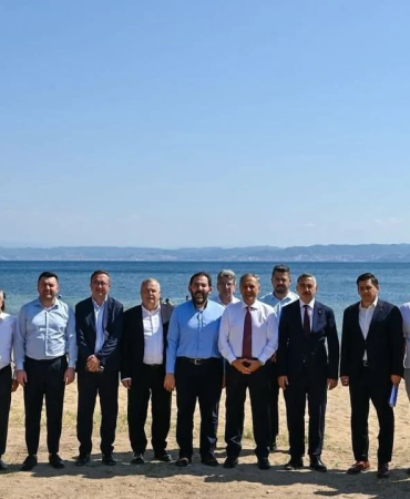 Fıstıklı Kavacık’a Büyük Turizm Yatırımı: Yalova’nın Yeni Mavi Bayraklı Plajı Olmaya Hazırlanıyor 2 Fıstıklı Kavacık’a Büyük Turizm Yatırımı: Yalova’nın Yeni Mavi Bayraklı Plajı Olmaya Hazırlanıyor